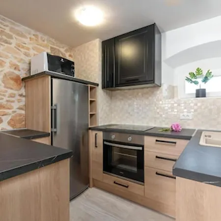 Holiday home Mit Whirlpool Und Sauna, In *